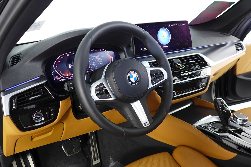 Thumbnail: 2023 BMW 5 Series - 29