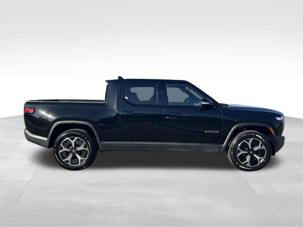 Used 2022  Rivian Adventure image 6