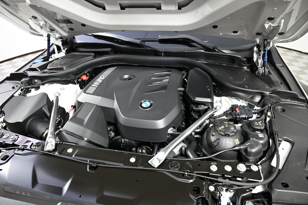 Thumbnail: 2026 BMW 5 Series - 27