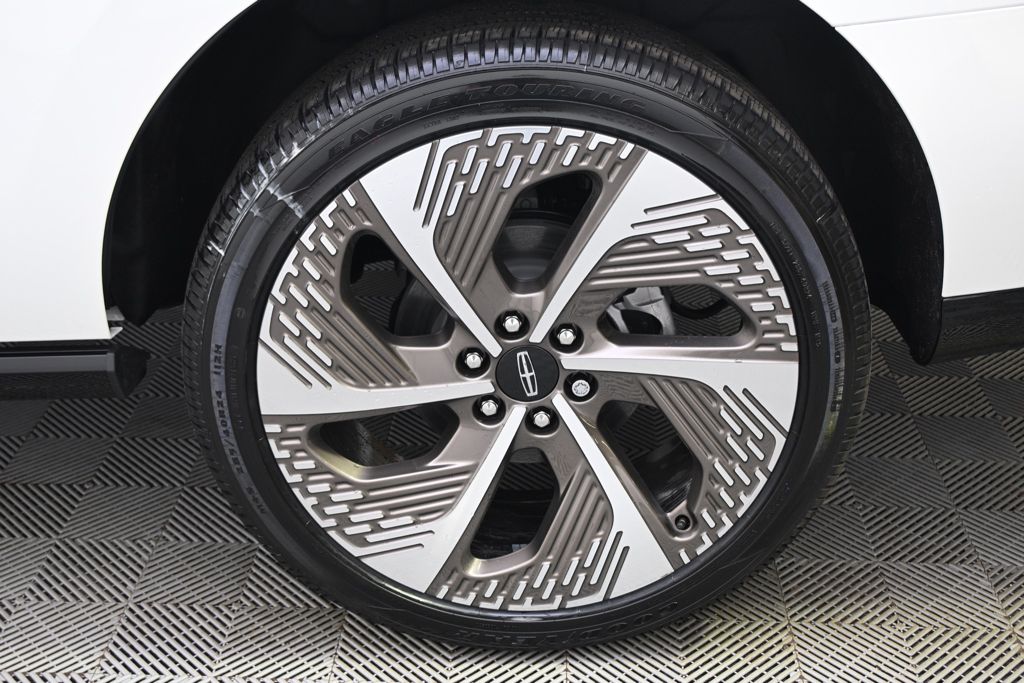 New 2026 White Lincoln Black Label image 20