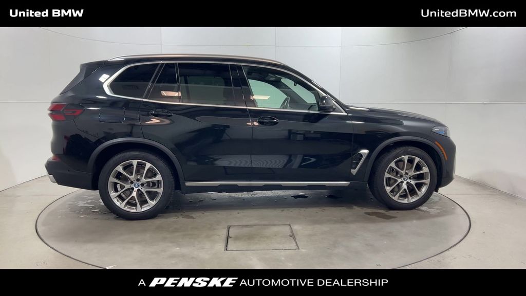 Thumbnail: 2025 BMW X5 - 9