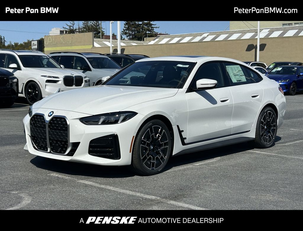 Thumbnail: 2026 BMW 4 Series - 1