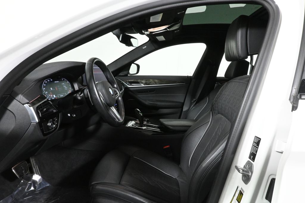 Thumbnail: 2021 BMW 5 Series - 3