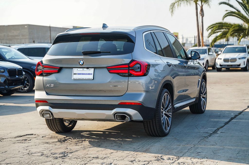 2024 BMW X3 sDrive30i 8