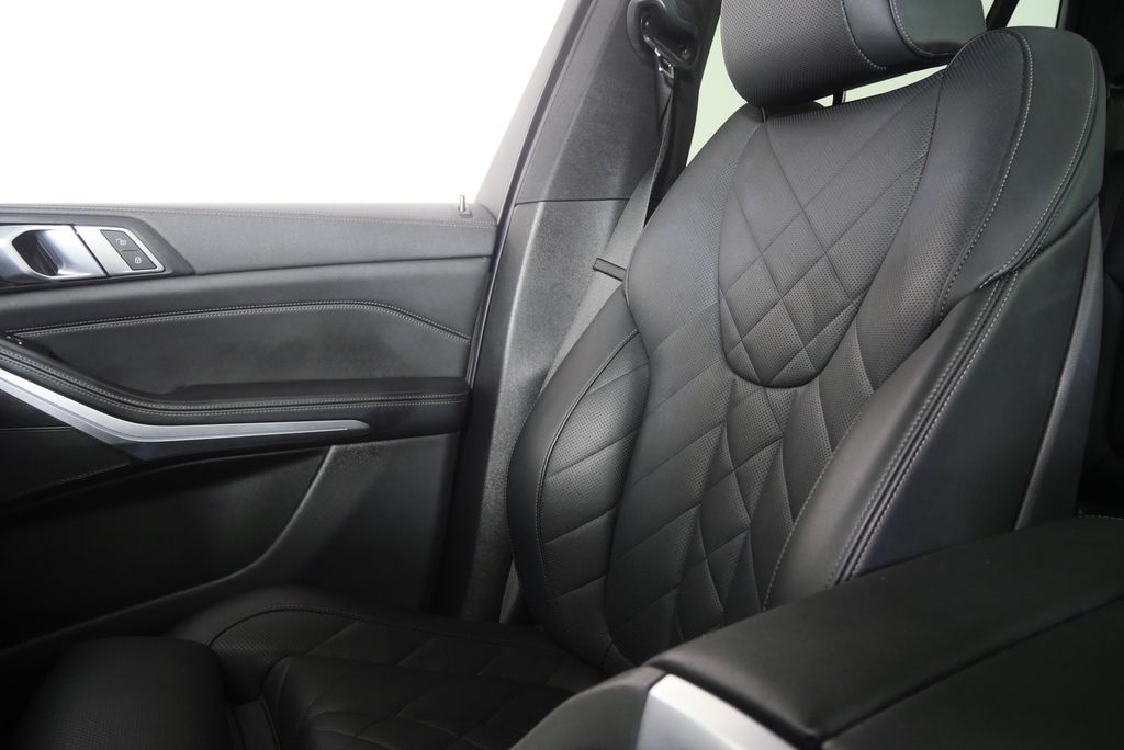 Thumbnail: 2023 BMW X5 - 25
