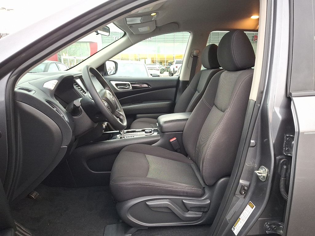 Thumbnail: 2020 Nissan Pathfinder - 14