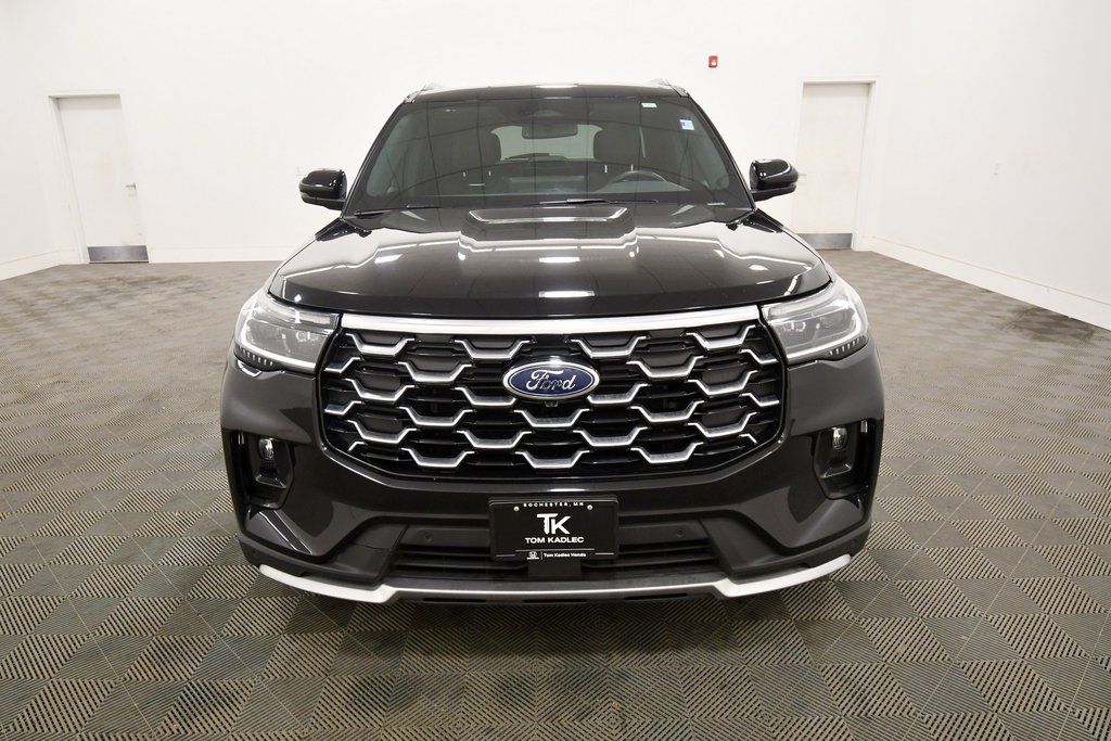 Used 2025 Ford Explorer SUV