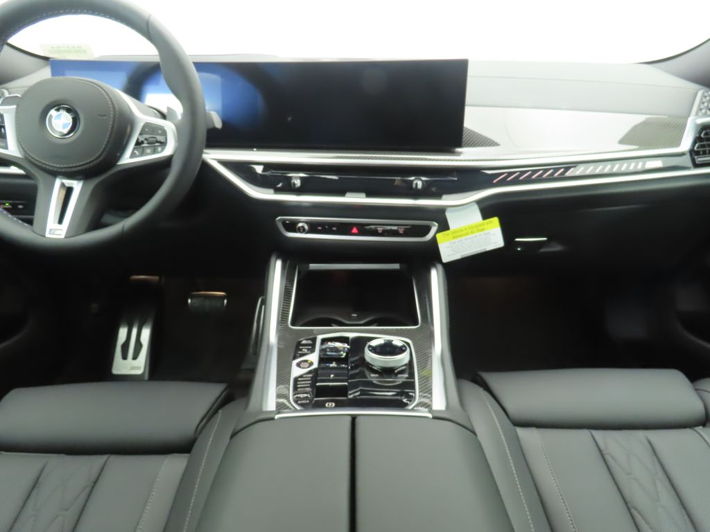 Thumbnail: 2026 BMW X6 - 13