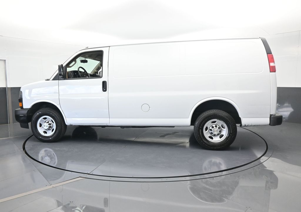 Used 2021 Chevrolet Express Cargo Work Van with VIN 1GCWGAFP3M1176167 for sale in Miami, FL