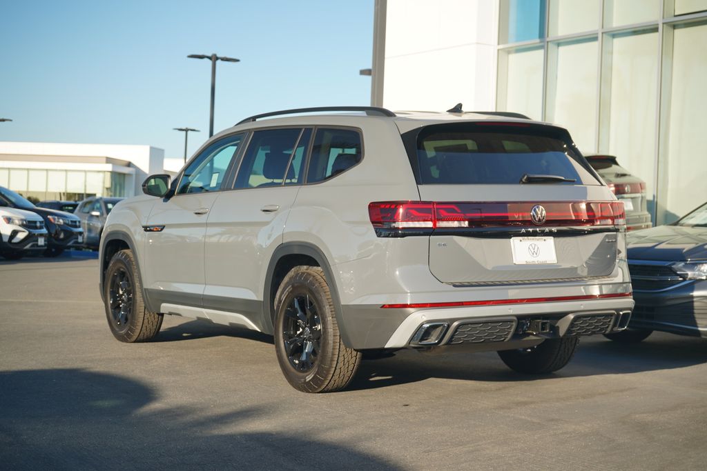 2025 Volkswagen Atlas  3