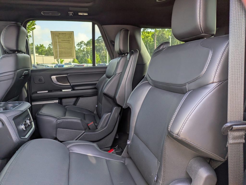 2025 Ford Expedition Platinum MAX