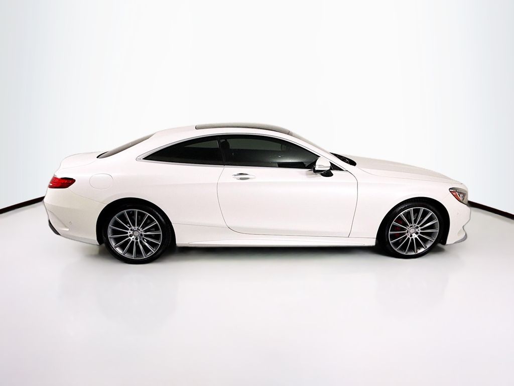 Thumbnail: 2016 Mercedes-Benz S-Class - 4