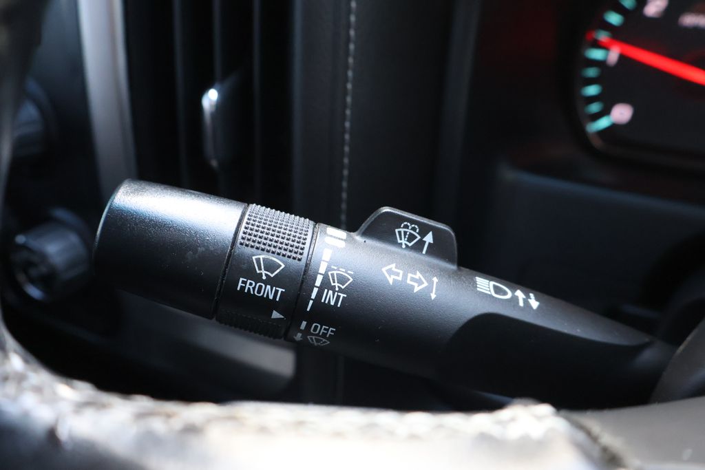 Thumbnail: 2017 Chevrolet Silverado 1500 - 24