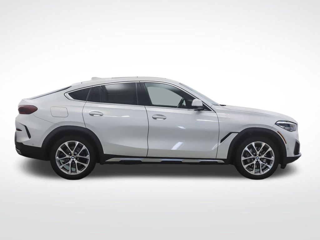 Thumbnail: 2023 BMW X6 - 6
