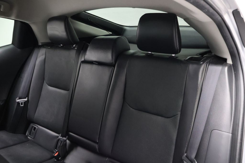 Thumbnail: 2024 Toyota Prius - 18