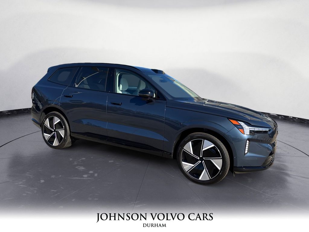 2025 Volvo EX90 Twin Ultra 7-Passenger eAWD