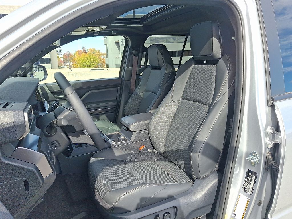 Thumbnail: 2025 Toyota 4Runner - 16