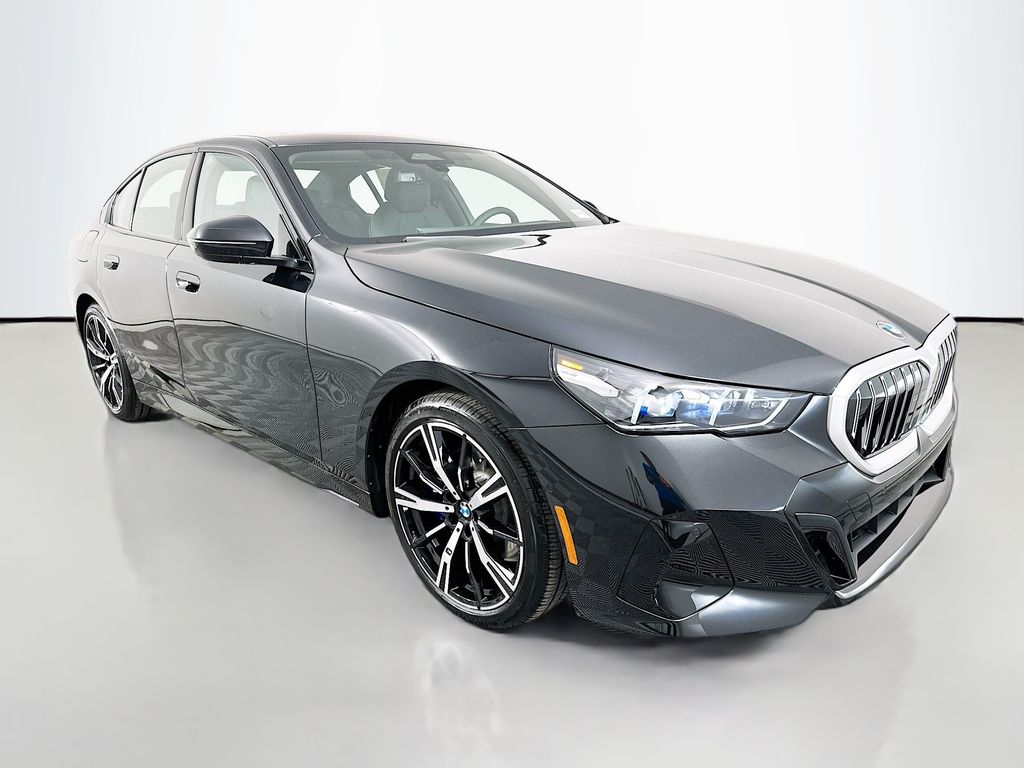 Thumbnail: 2027 BMW 5 Series - 3