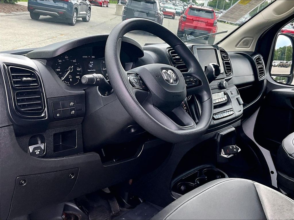2025 Ram ProMaster 2500 — photo 8