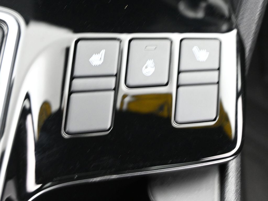 Certified Used 2023 Green Kia X-Pro image 18