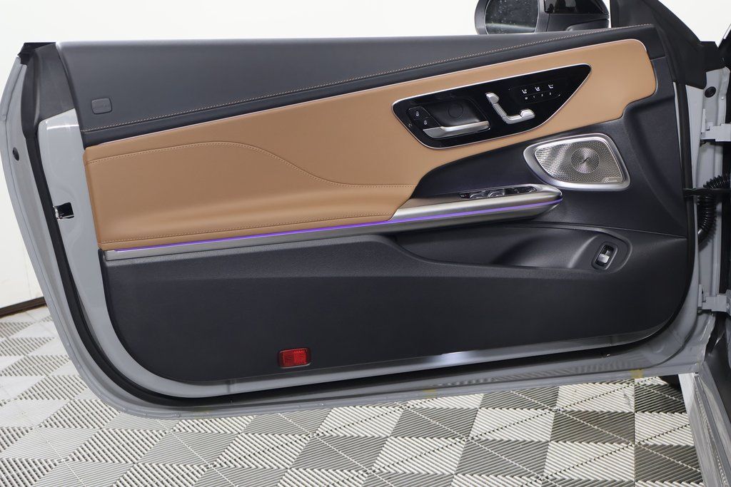 Thumbnail: 2027 Mercedes-Benz CLE - 8
