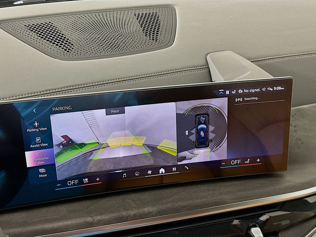 Thumbnail: 2026 BMW X7 - 13