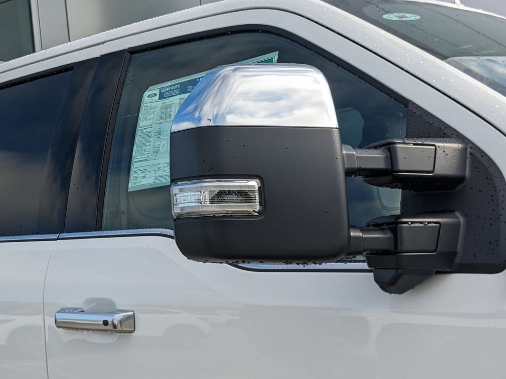 2025 Ford F-250 Super Duty Platinum