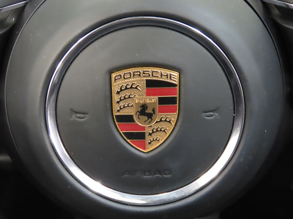 Thumbnail: 2023 Porsche Macan - 20