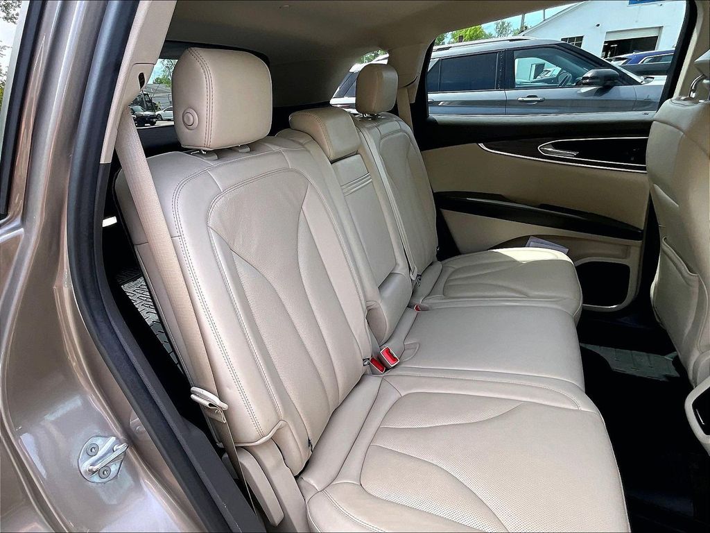 2019 Lincoln Nautilus — photo 19