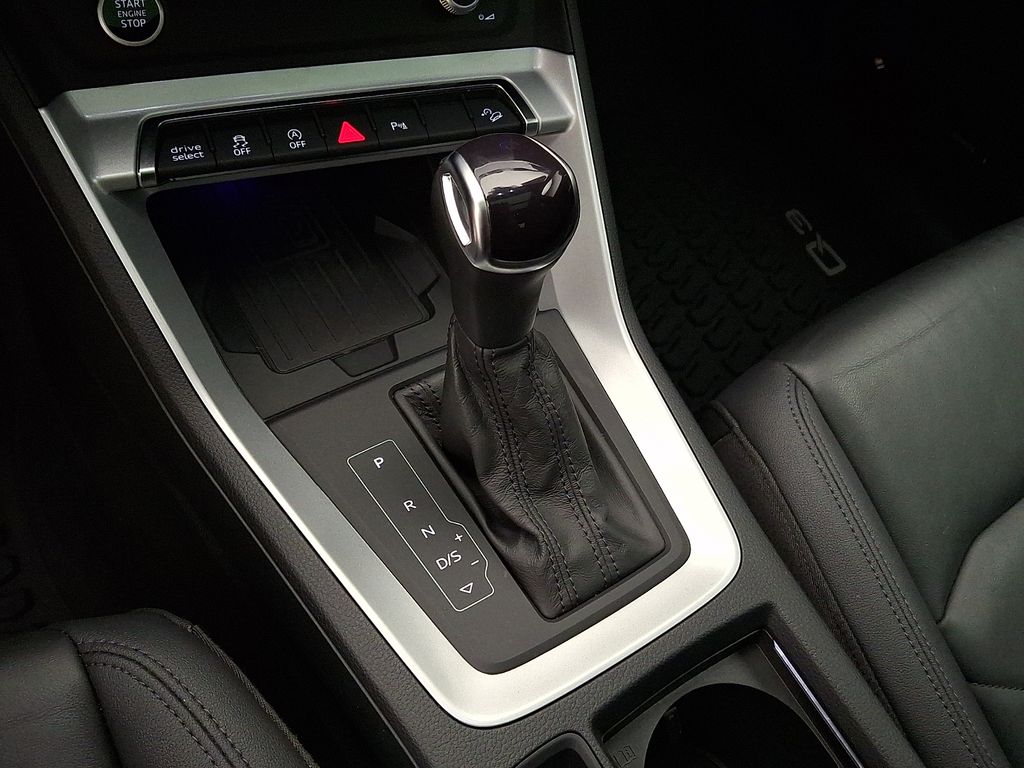 Thumbnail: 2022 Audi Q3 - 15