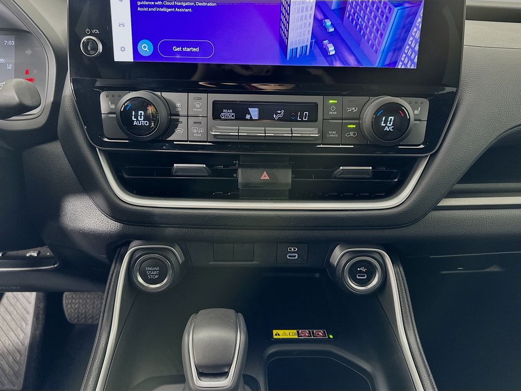 Thumbnail: 2025 Toyota Grand Highlander - 15