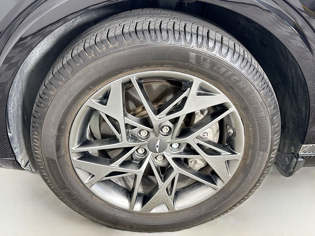 Thumbnail: 2024 Genesis GV70 - 32