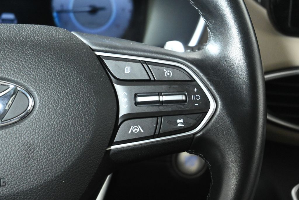 Thumbnail: 2022 Hyundai Santa Fe - 17