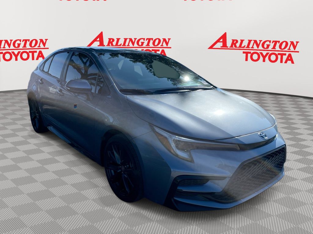 2024 Toyota Corolla SE's photo
