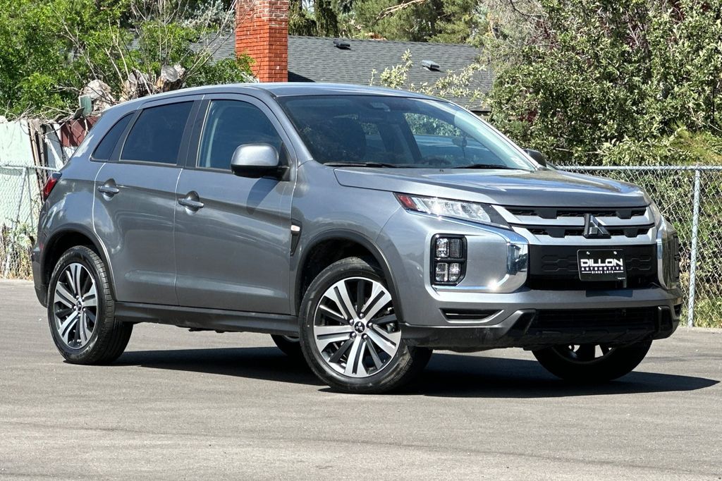 2025 Mitsubishi Outlander Sport Gris SUV/Crossover Tracción en las cuatro ruedas Transmisión variable continua
