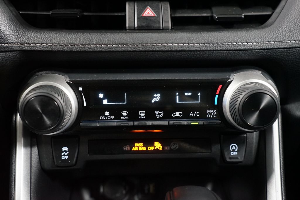 Thumbnail: 2024 Toyota RAV4 - 20