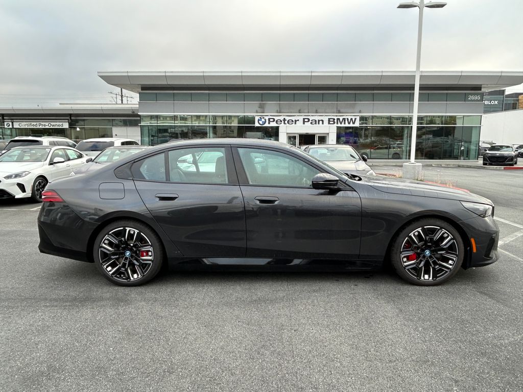 Thumbnail: 2025 BMW i5 - 6