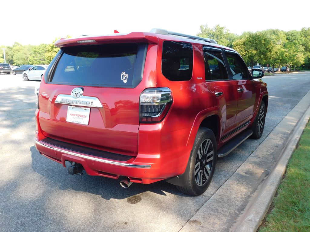 Thumbnail: 2022 Toyota 4Runner - 4