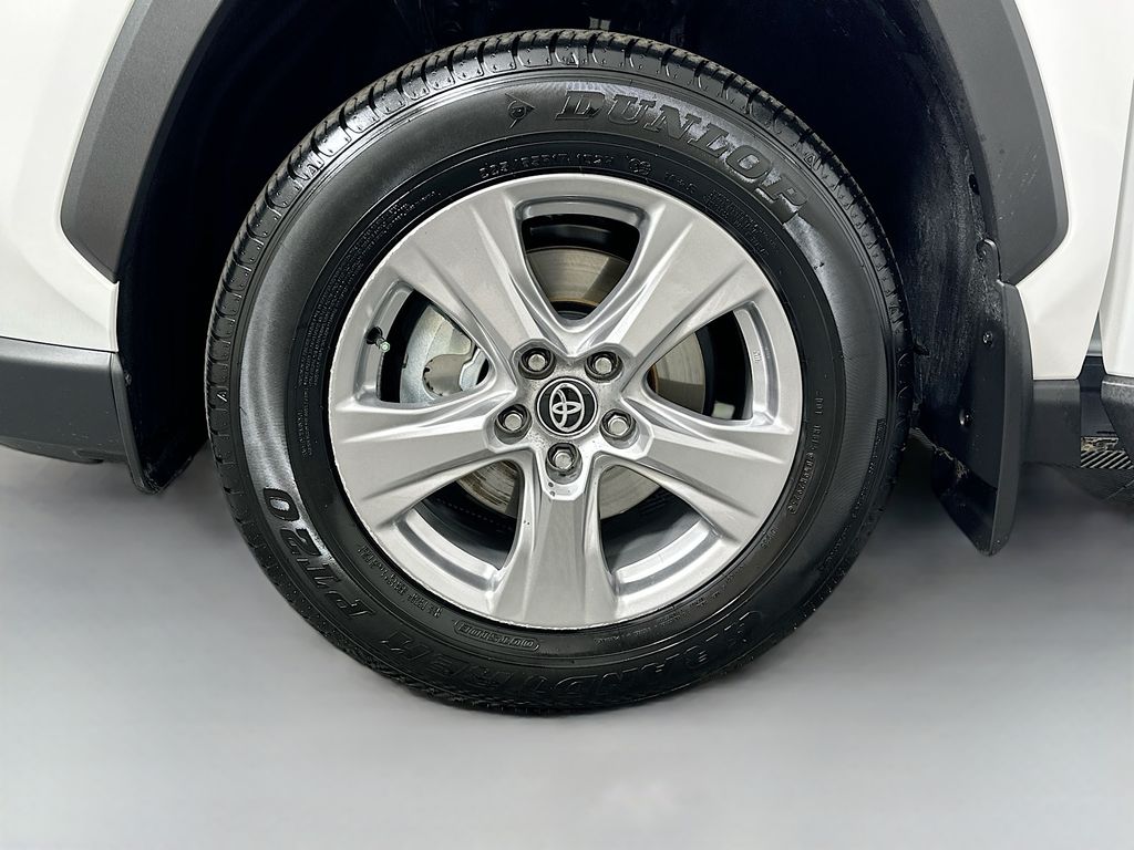 Thumbnail: 2025 Toyota RAV4 - 31