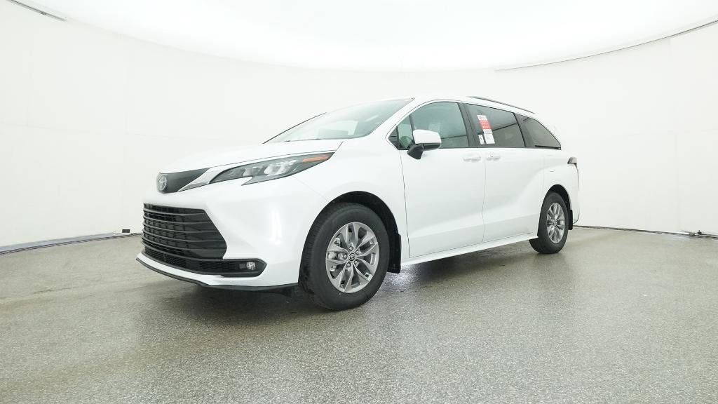 Thumbnail: 2025 Toyota Sienna - 22