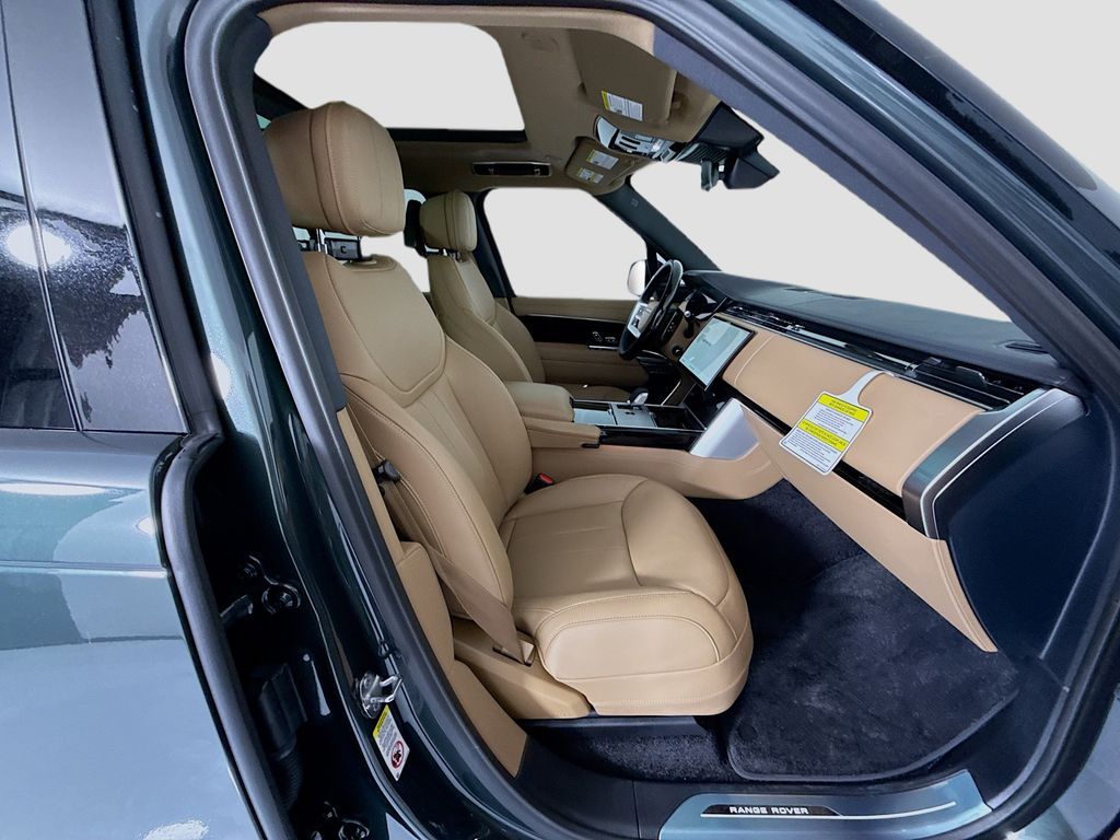 Thumbnail: 2026 Land Rover Range Rover - 21