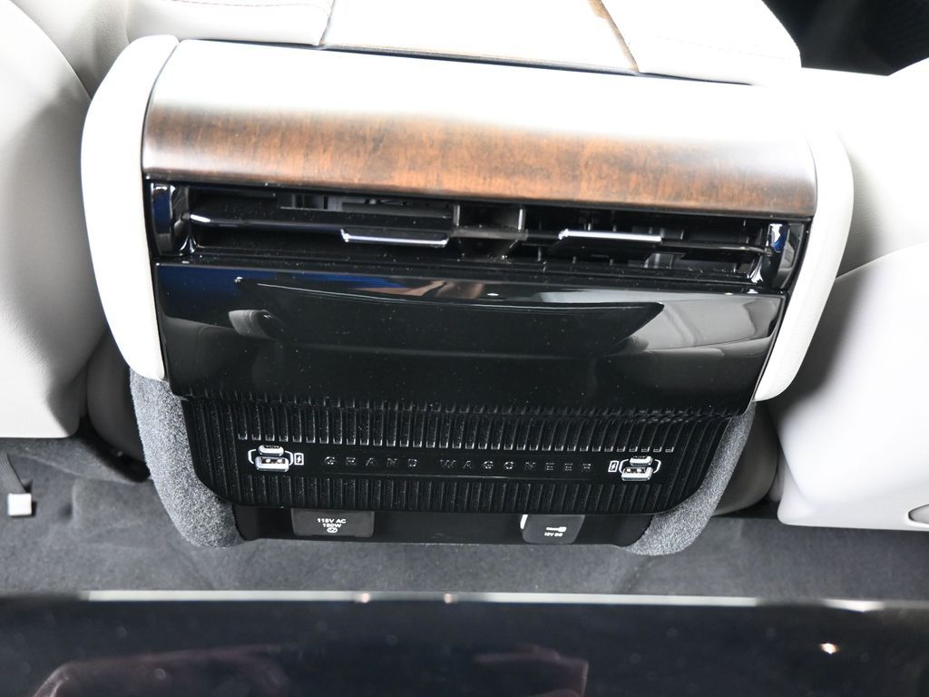 Used 2024 Diamond Black Crystal Pearlcoat Jeep Base image 48