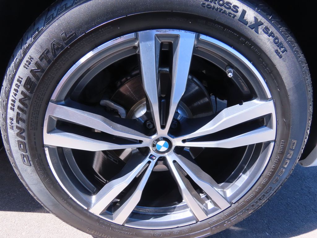 Thumbnail: 2020 BMW X7 - 16