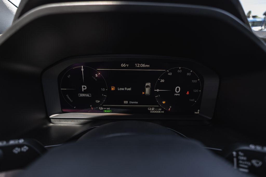 2026 Mitsubishi Outlander PHEV SE thumbnail 10