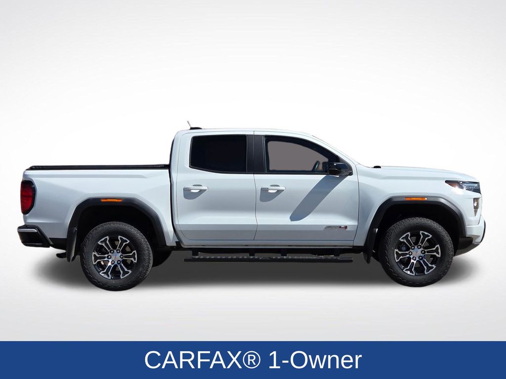 2023 GMC Canyon 4WD Crew Cab Short Box AT4