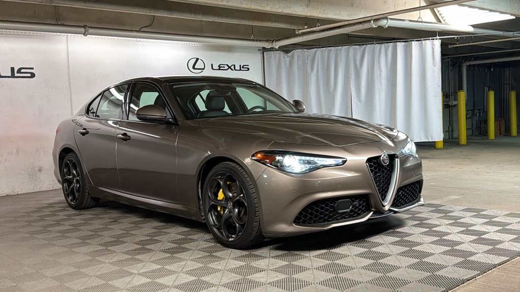 2019 Alfa Romeo Giulia Ti AWD