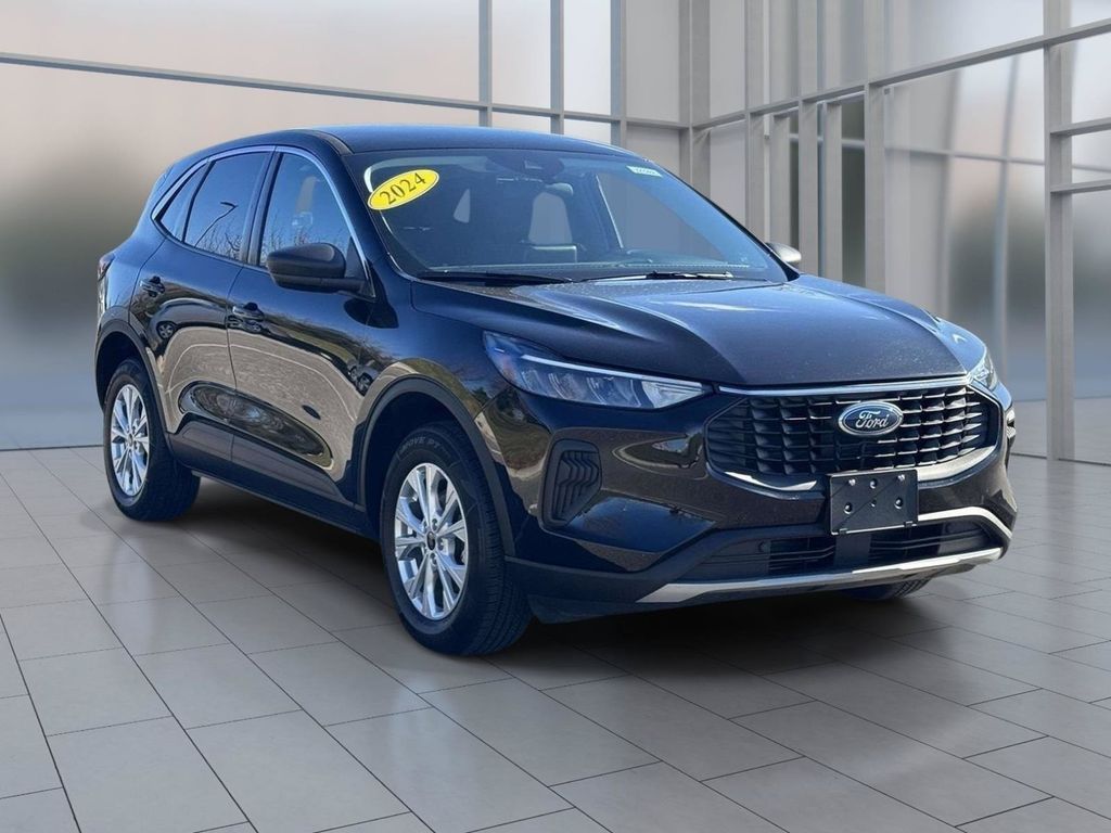 Used 2024 Ford Escape SUV