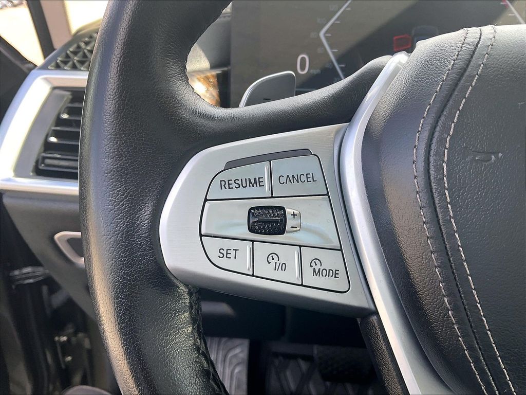 2024 BMW X7 — photo 24