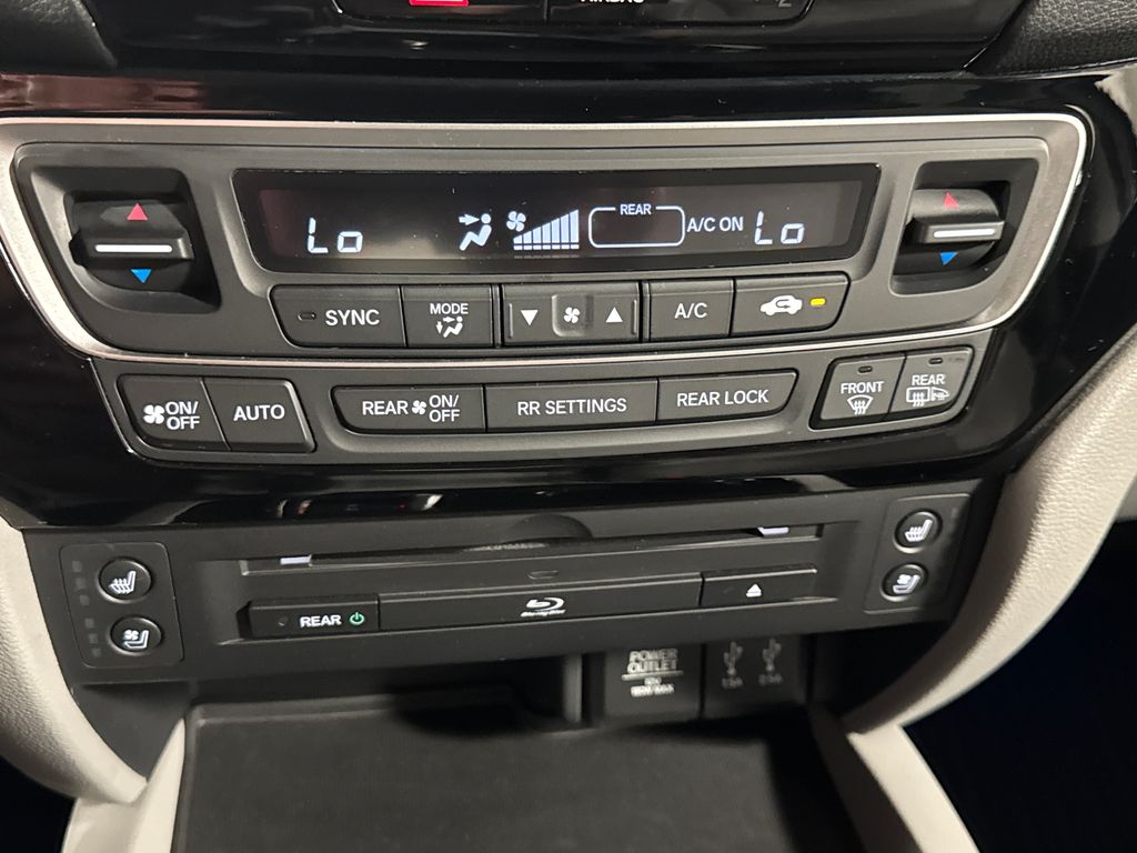 used 2016 Honda Pilot car, priced at $21,304