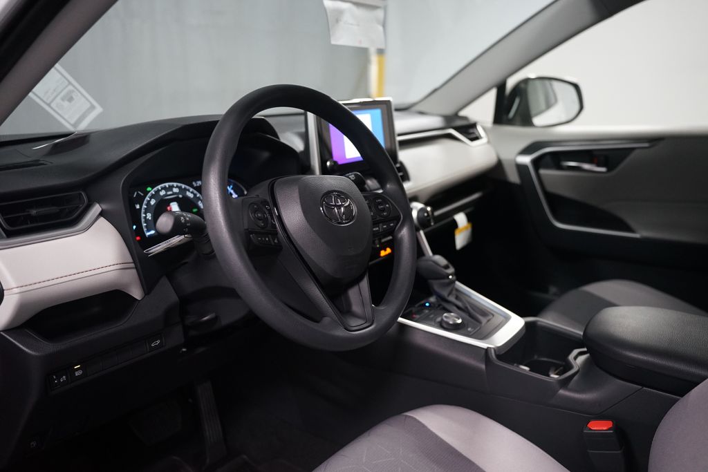 Thumbnail: 2025 Toyota RAV4 - 14